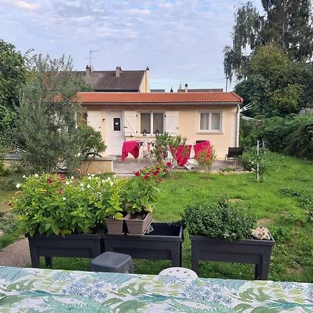 Appart T2 Proche Aeroport Roissy Apartment Tremblay-en-France ภายนอก รูปภาพ